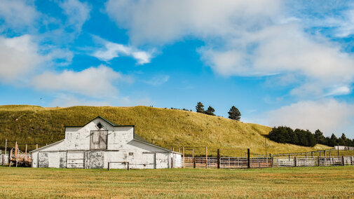 View of the Gudmundsen Sandhills Laboratory Barn